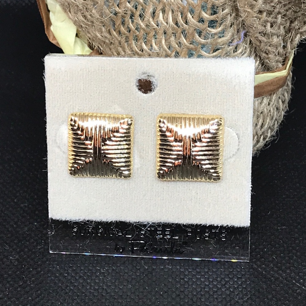 New! Square gold color earrings